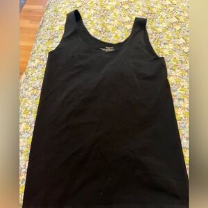 Tahari M/L black sleeveless shirt